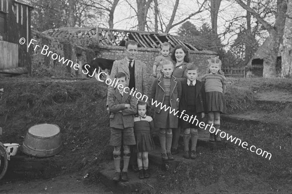 MR.DOWDS(FORESTRY) & FAMILY BEFORE LEAVING